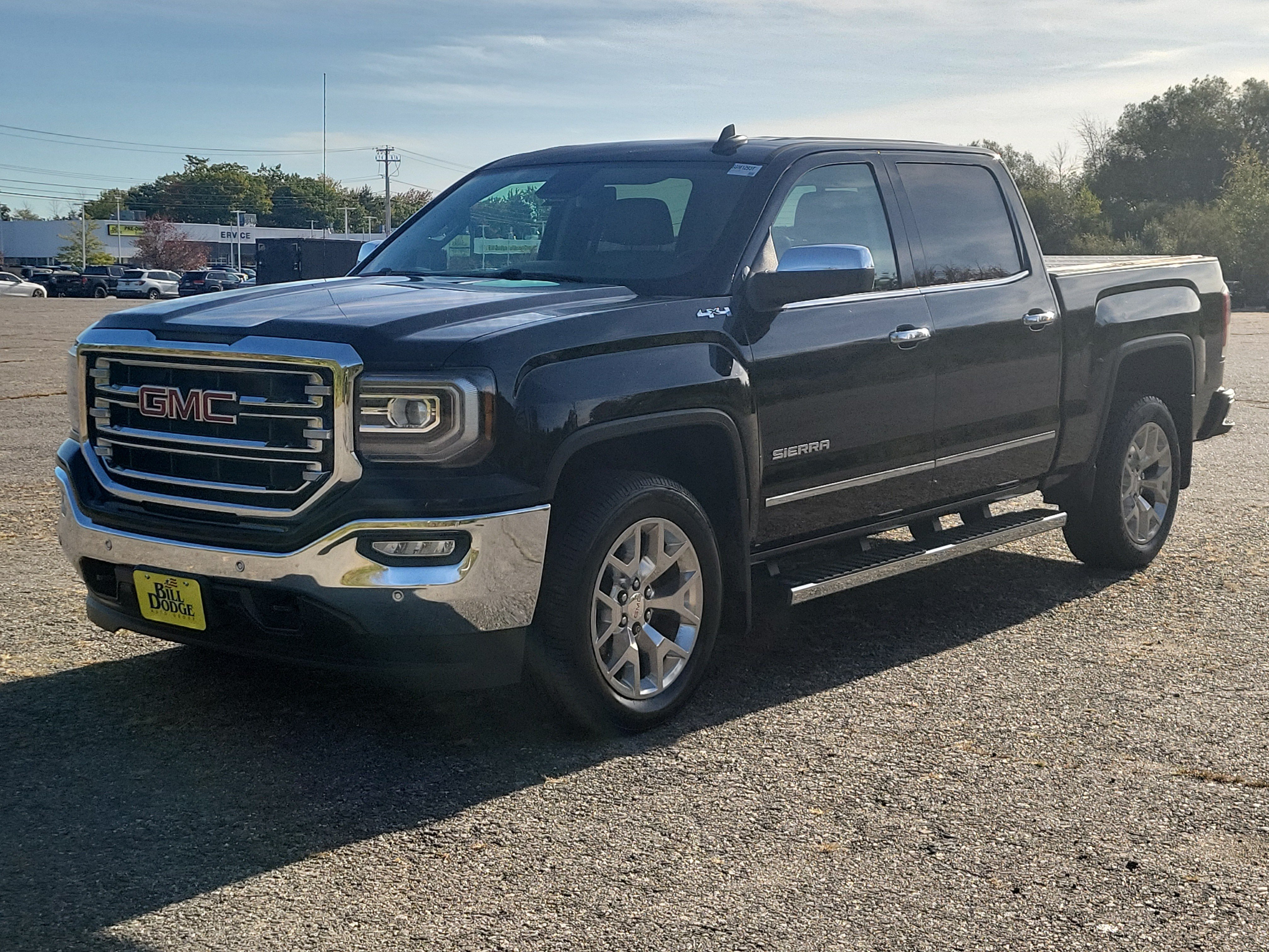 Used 2018 GMC Sierra 1500 SLT AWD/4WD image 1