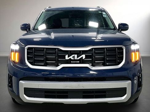 Used 2025 Kia Telluride S AWD/4WD image 2