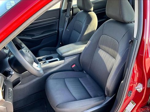 Used 2025 Nissan Altima 2.5 SV FWD image 22