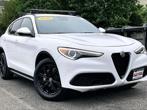 Used 2022 Alfa Romeo Stelvio Sprint AWD/4WD image 2