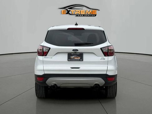 Used 2017 Ford Escape SE w/ SE Cold Weather Package AWD/4WD image 5