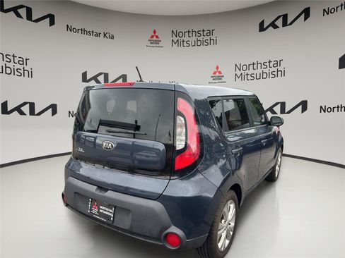 Used 2015 Kia Soul + FWD image 10