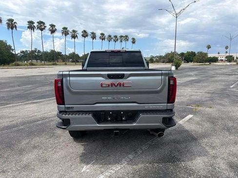 Used 2025 GMC Sierra 2500 Denali w/ Denali Reserve Package AWD/4WD image 7