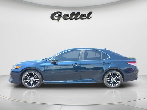 Used 2020 Toyota Camry SE FWD image 7