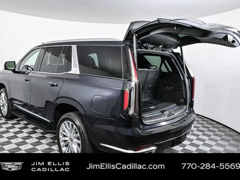 Certified 2023 Cadillac Escalade Premium Luxury image 37