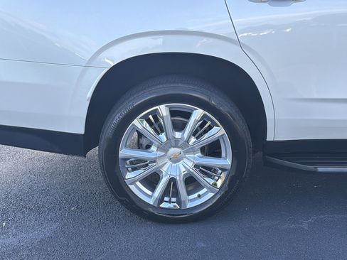 Used 2023 Chevrolet Tahoe High Country AWD/4WD image 23