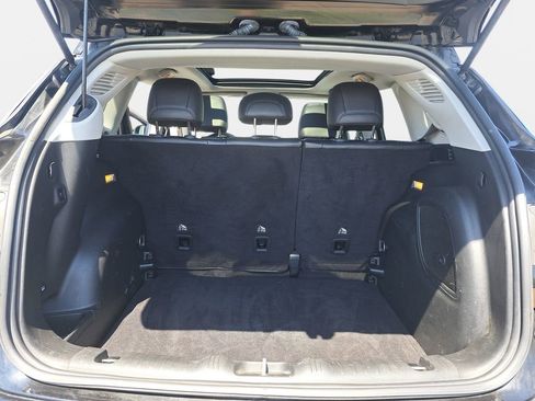 Certified 2022 Jeep Compass Latitude w/ Sun and Sound Group AWD/4WD image 13