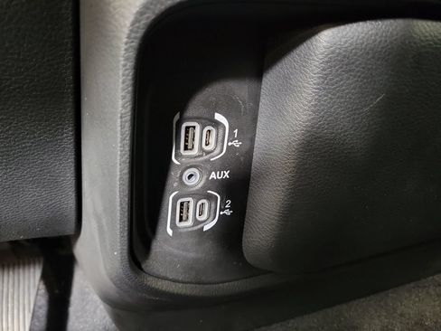 Used 2025 RAM 1500 Big Horn AWD/4WD image 22