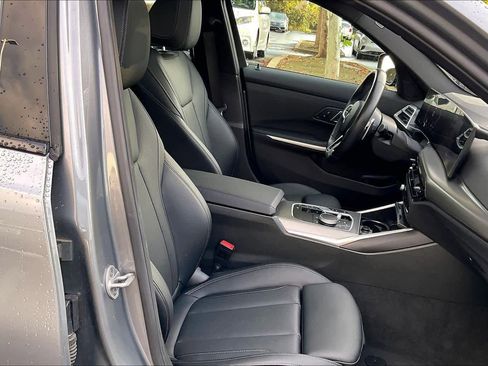 Used 2025 BMW 330i xDrive Sedan image 10