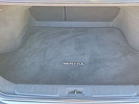 Used 2024 Nissan Sentra S image 9