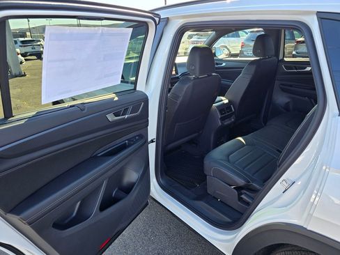 New 2026 Volkswagen Atlas Cross Sport SEL R-Line image 15