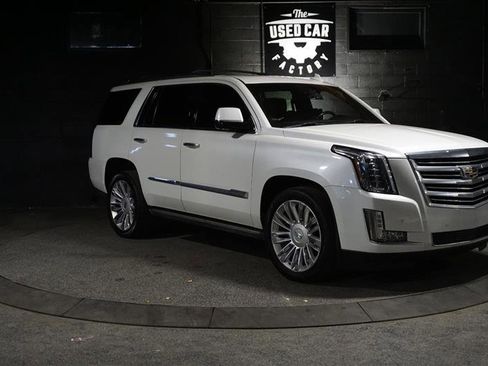 Used 2016 Cadillac Escalade Platinum image 8