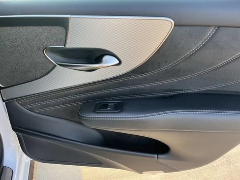 Used 2019 Lexus LS 500 F Sport w/ Accessory Package (Z1) AWD/4WD image 23