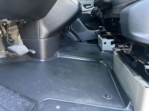 Used 2020 Mercedes-Benz Sprinter 3500 w/ Premium Plus Package image 12