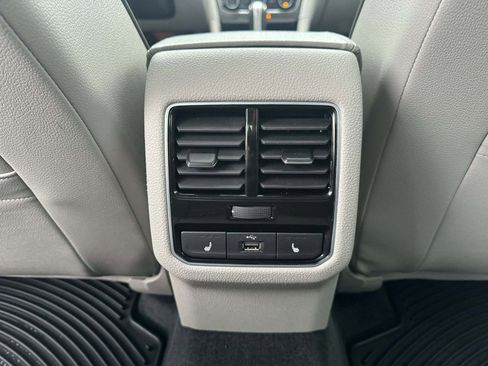 Used 2016 Volkswagen Passat 1.8T SE image 23