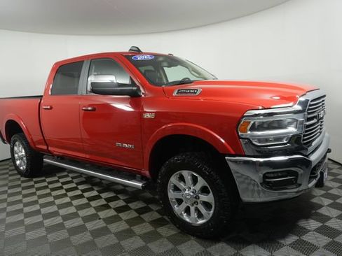 Used 2022 RAM 2500 Laramie AWD/4WD image 2
