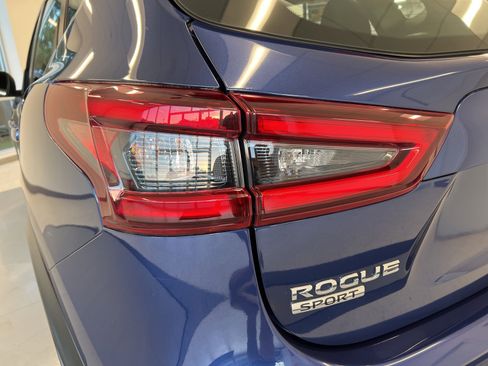 Used 2022 Nissan Rogue Sport S image 40