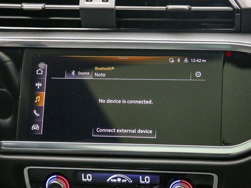 Certified 2025 Audi Q3 2.0T Premium w/ Convenience Package AWD/4WD image 15