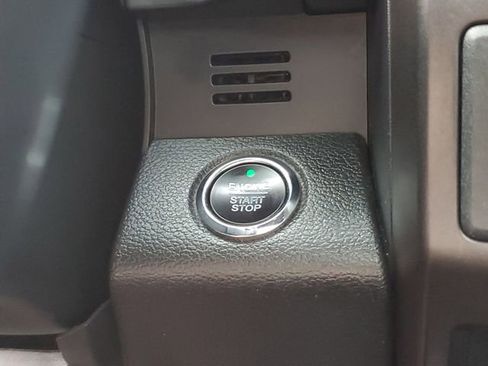 Used 2020 Ford Expedition Max Limited image 16