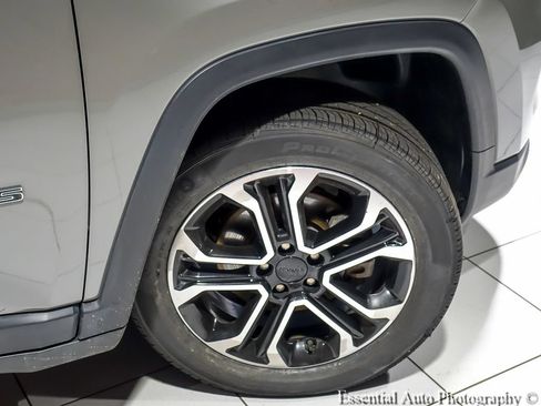 Used 2022 Jeep Compass Limited AWD/4WD image 11