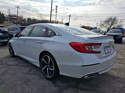 Used 2022 Honda Accord Sport image 4
