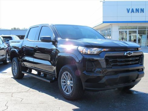 New 2026 Chevrolet Colorado LT image 3