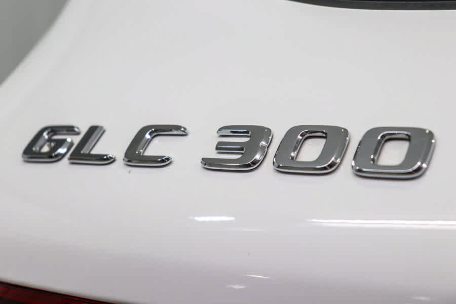 Certified 2022 Mercedes-Benz GLC 300 image 9