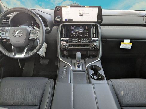 New 2026 Lexus LX 700h Luxury AWD/4WD image 18