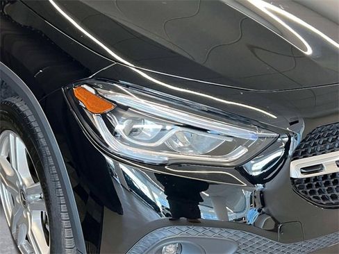 Certified 2022 Mercedes-Benz GLA 250 4MATIC image 9