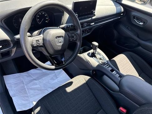 Used 2023 Honda HR-V LX image 10
