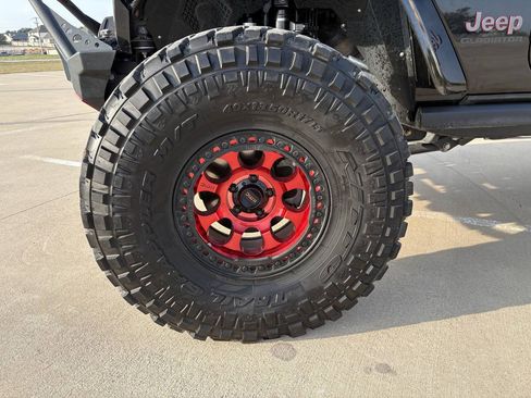 Used 2020 Jeep Gladiator Rubicon w/ Trailer Tow Package AWD/4WD image 16
