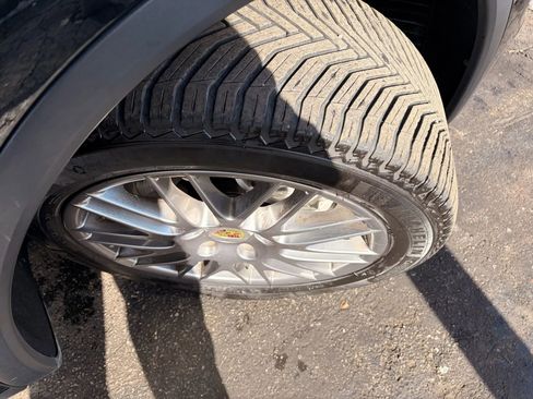 Used 2015 Porsche Cayenne S image 36