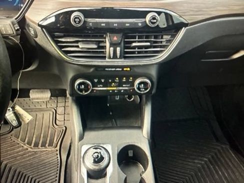 Used 2020 Ford Escape Titanium w/ Titanium Premium Package 2.0 FWD image 13