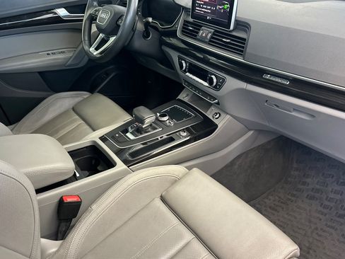 Used 2020 Audi Q5 e Prestige w/ Prestige Package AWD/4WD image 16