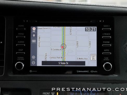 Used 2019 Toyota Sienna XLE w/ XLE Navigation Package image 22