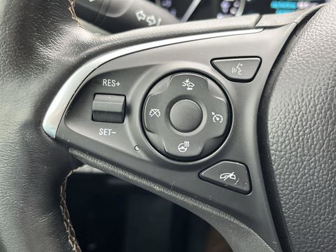 Used 2018 Buick Envision Premium image 28