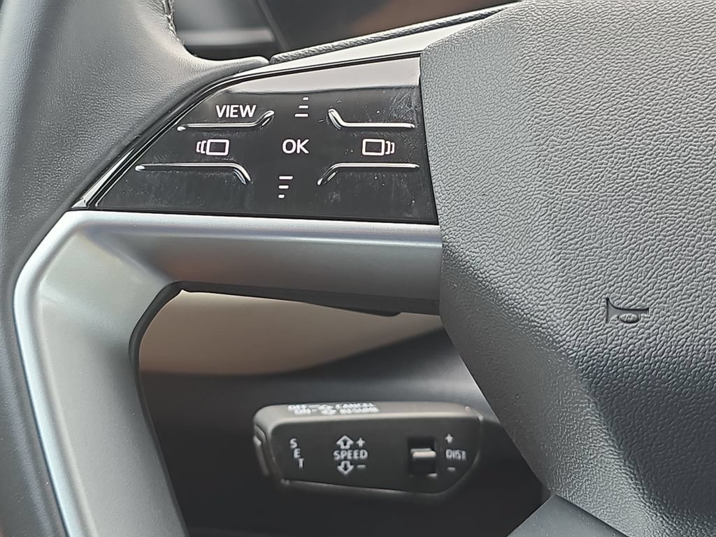 Certified 2025 Audi Q5 Premium w/ Convenience Package AWD/4WD image 12