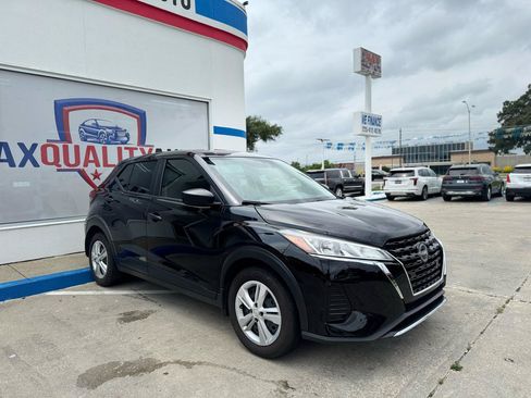 Used 2024 Nissan Kicks S FWD image 16