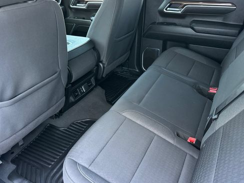 Used 2025 Chevrolet Silverado 1500 LT RWD image 14
