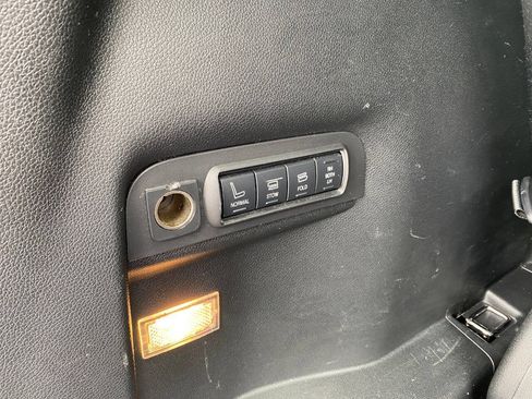 Used 2017 Ford Explorer Platinum AWD/4WD image 28