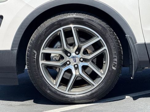 Used 2016 Ford Explorer Sport w/ Equipment Group 401A AWD/4WD image 15