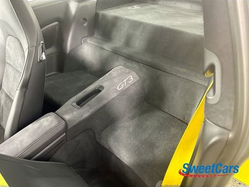 Used 2018 Porsche 911 GT3 w/ Sport Chrono Package image 13