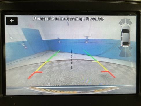 Used 2018 Ford Explorer XLT w/ Equipment Group 202A image 22