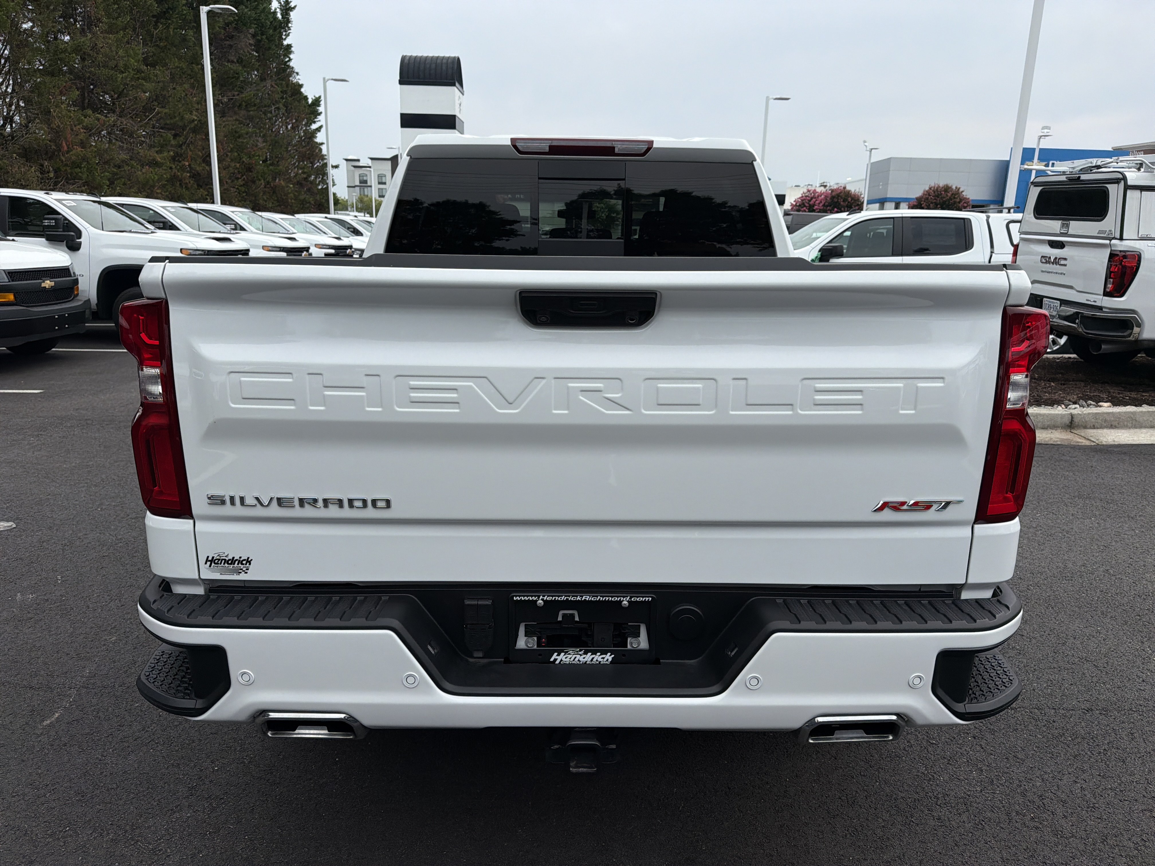 Used 2025 Chevrolet Silverado 1500 RST AWD/4WD image 8