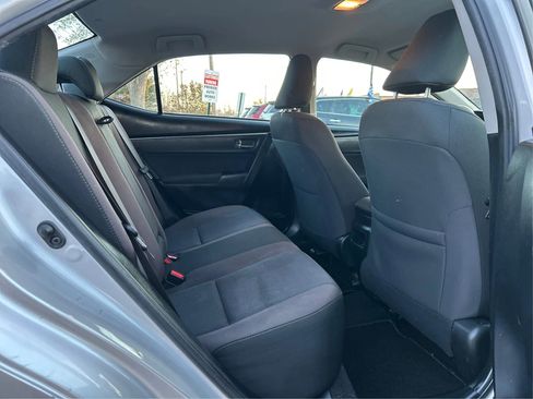 Used 2018 Toyota Corolla LE image 22