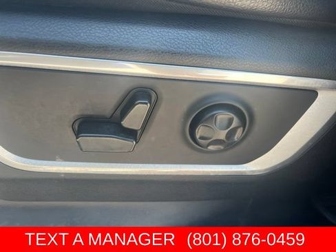 Used 2020 RAM 1500 Laramie AWD/4WD image 17