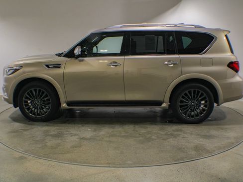 Used 2023 INFINITI QX80 Sensory w/ Cargo Package AWD/4WD image 3