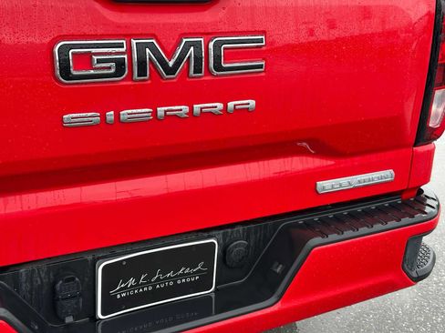 Used 2023 GMC Sierra 1500 Elevation image 13