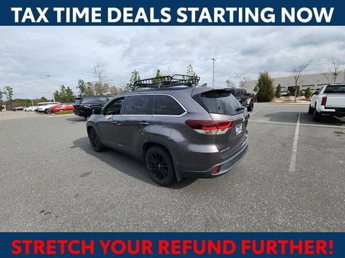 Used 2019 Toyota Highlander SE image 9