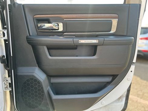 Used 2016 RAM 1500 Laramie AWD/4WD image 17